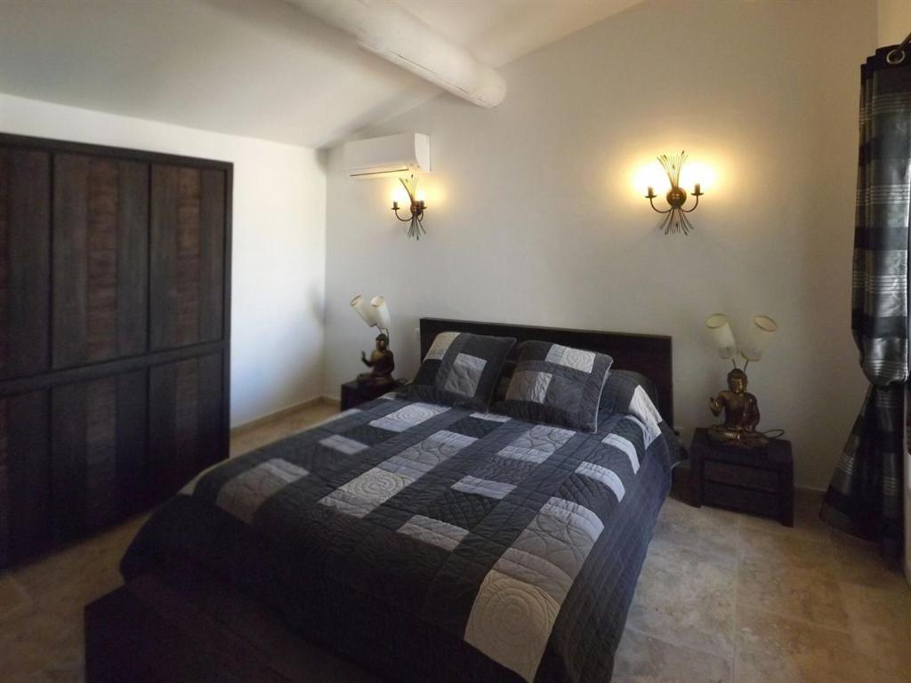 Mas Dansavan Chambres D'Hotes Oppède Dış mekan fotoğraf