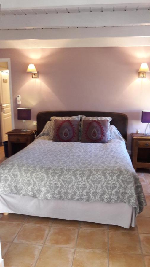 Mas Dansavan Chambres D'Hotes Oppède Dış mekan fotoğraf